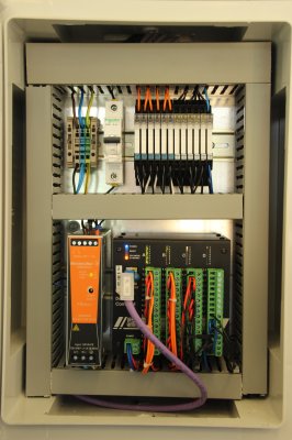 Pro mnoho stroj bude stait jedin jednotka DataLab pipojen k potaov sti.